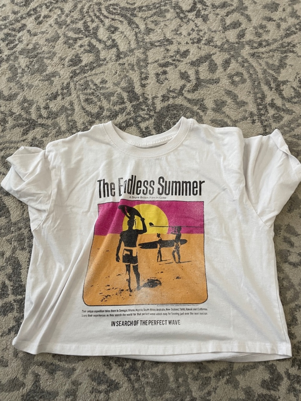 The Endless Summer Crop Graphic Tee - White with Pink & Yellow Print